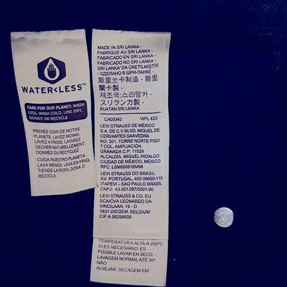 Levi’s High Waisted Mom Jean Black Destruction 100% Cotton Size: 27 - Picture 8 of 9